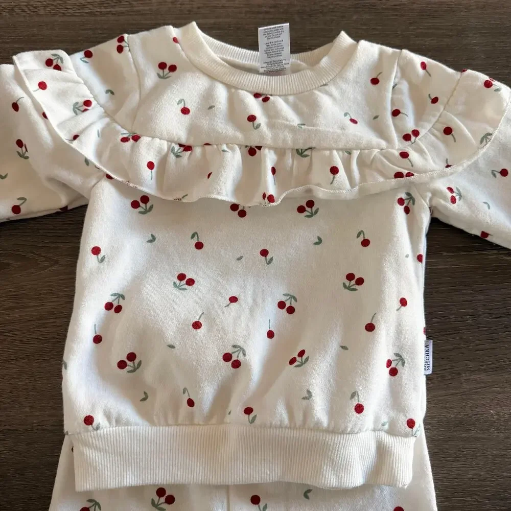 Badgley Mischka Girls Cherry White Sweat Suit Set Lounge 12-18 Months